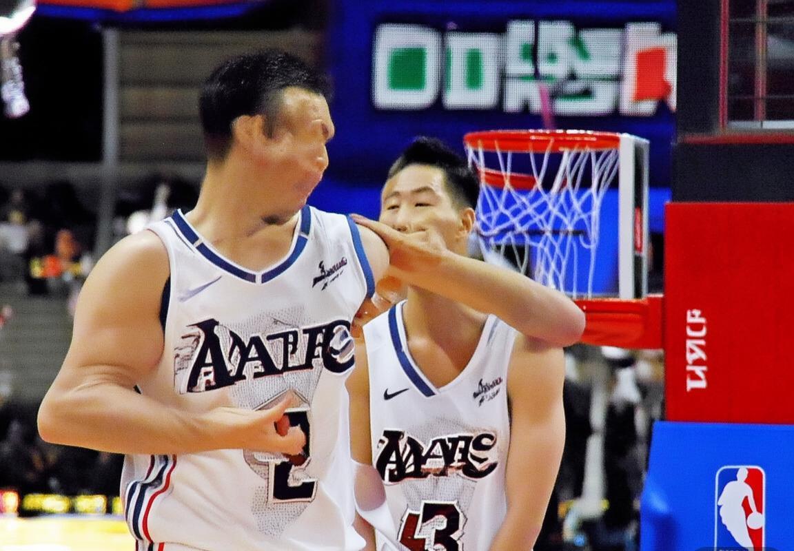 火箭绝地反击，哈登绝杀助火箭力克雷霆晋级季后赛(图6)